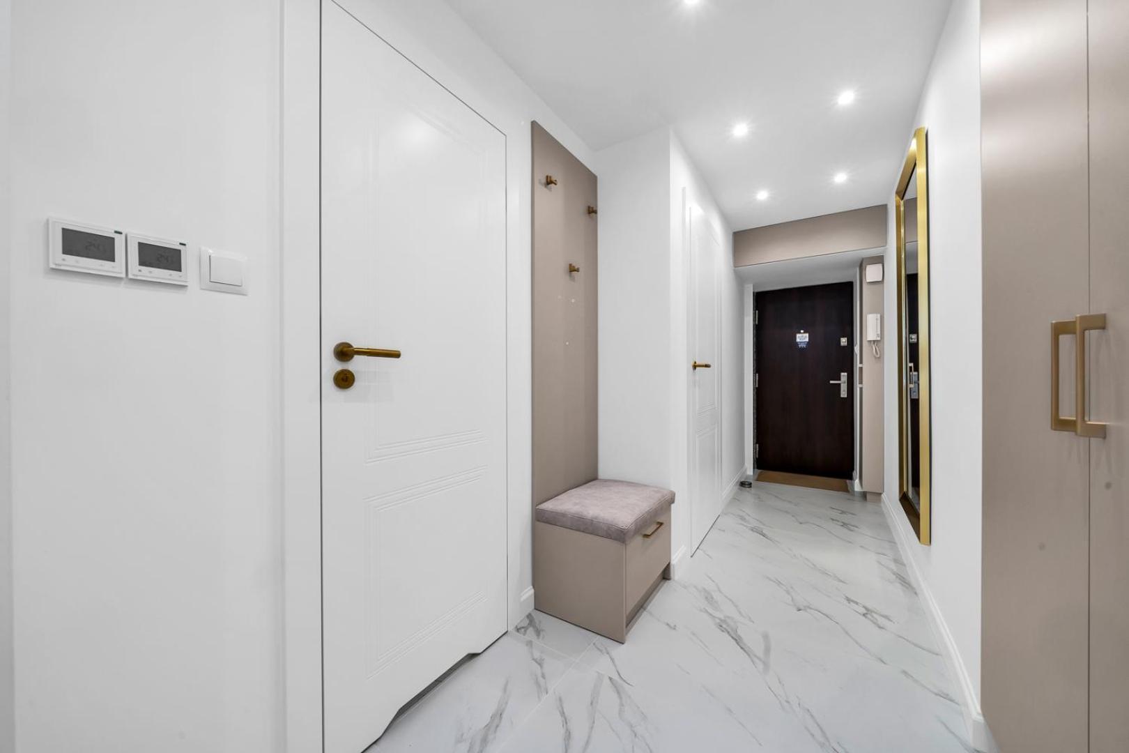 Warsaw Centrum Apartment - Workspace, Balcony - By Rentujemy Exterior foto