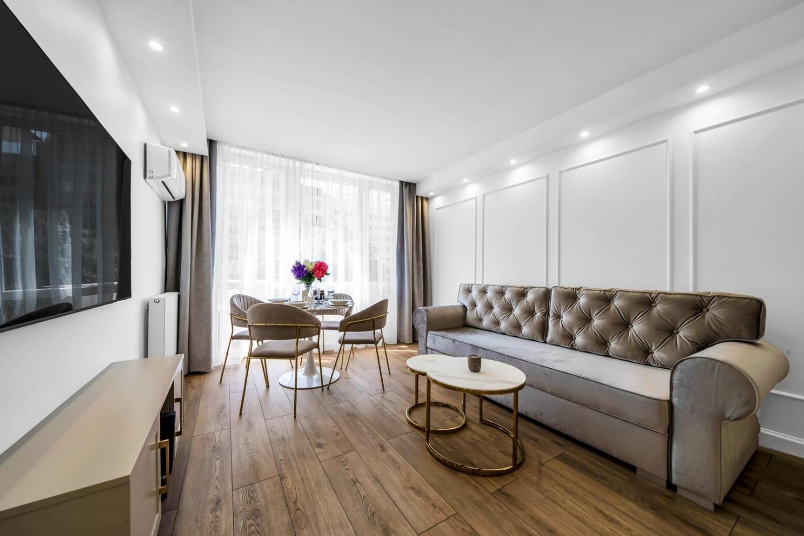 Warsaw Centrum Apartment - Workspace, Balcony - By Rentujemy Exterior foto